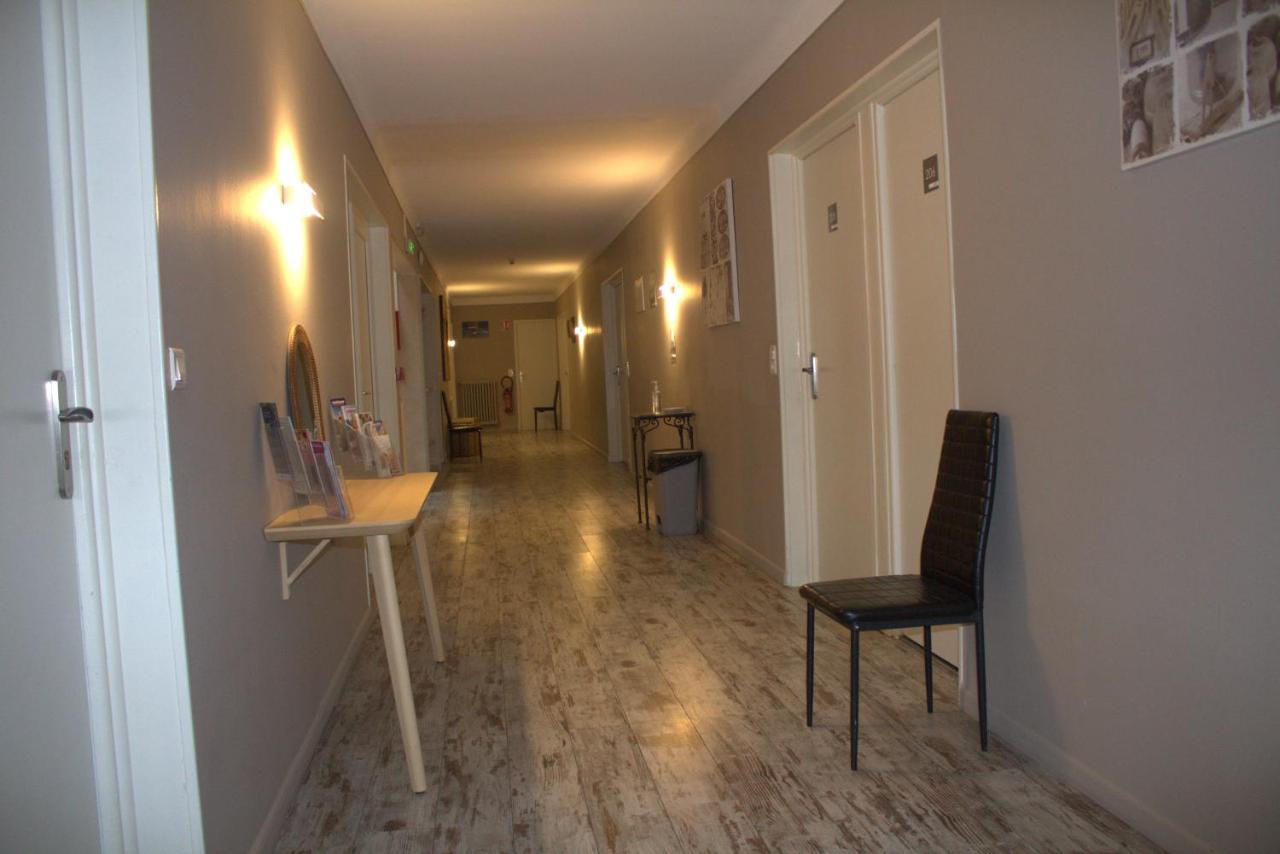 Logis Hotel Le Clement V Roquemaure  Exterior photo