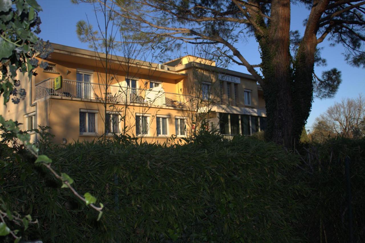 Logis Hotel Le Clement V Roquemaure  Exterior photo