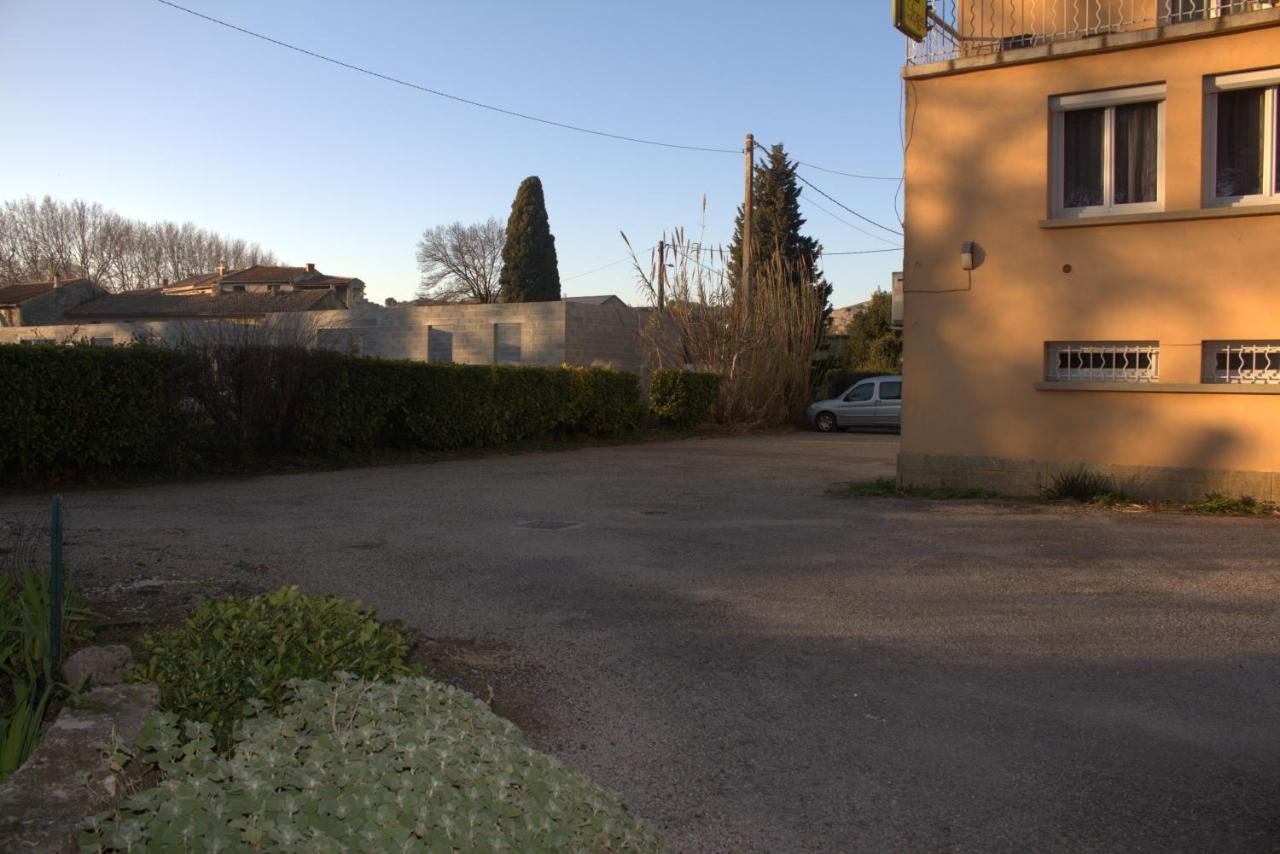 Logis Hotel Le Clement V Roquemaure  Exterior photo