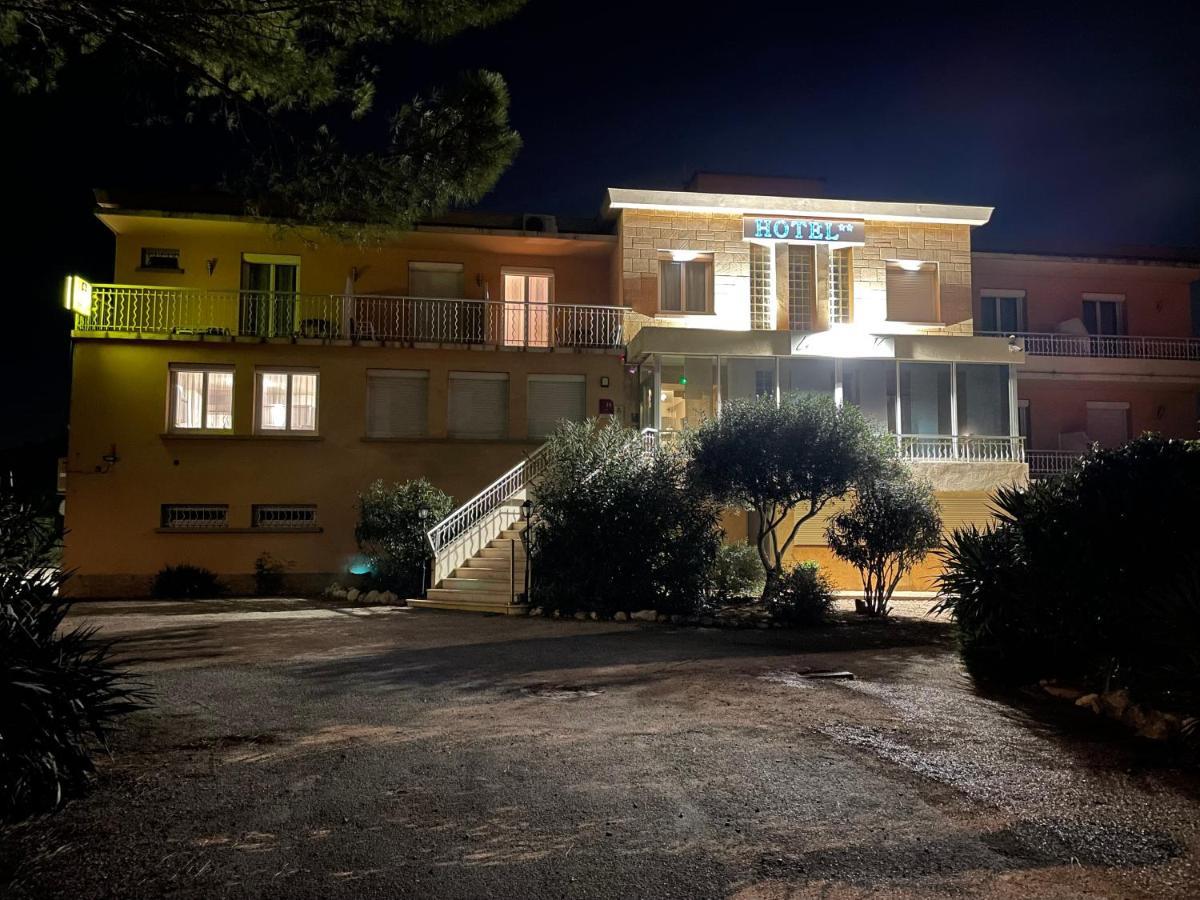 Logis Hotel Le Clement V Roquemaure  Exterior photo